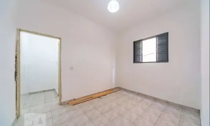 Casa para Aluguel - Parque Novo Oratório, 1 Quarto,  37 m² - Santo André