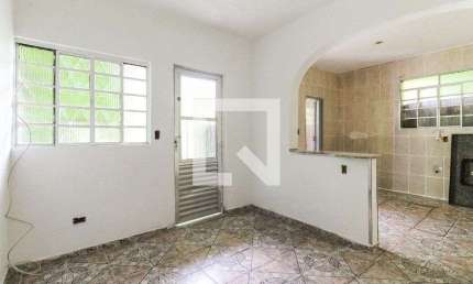 Casa para Aluguel - Jardim Robru, 1 Quarto,  70 m² - São Paulo