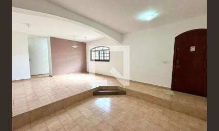 Casa para Aluguel - Maringá, 3 Quartos,  202 m² - Jundiaí