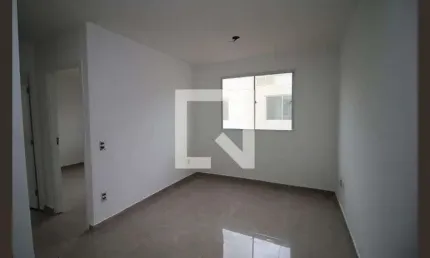 Apartamento para Aluguel - Brás de Pina, 2 Quartos,  42 m² - Rio de Janeiro