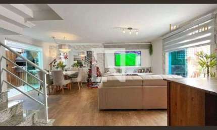 Casa para Aluguel - Uberaba, 3 Quartos,  133 m² - Curitiba