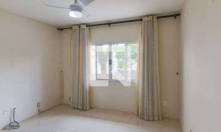 Casa para Aluguel - Butantã, 2 Quartos,  110 m² - São Paulo
