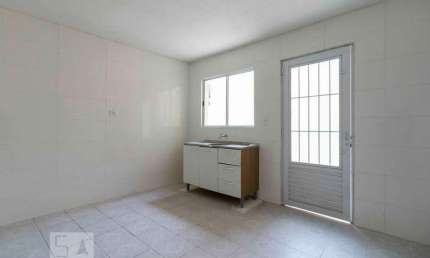 Casa para Aluguel - Sapopemba, 1 Quarto,  30 m² - São Paulo