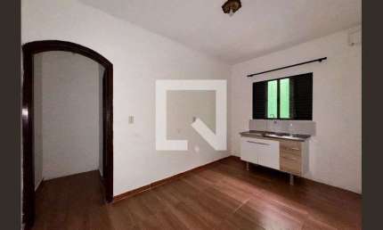 Casa para Aluguel - Jardim Alzira Franco, 1 Quarto,  40 m² - Santo André