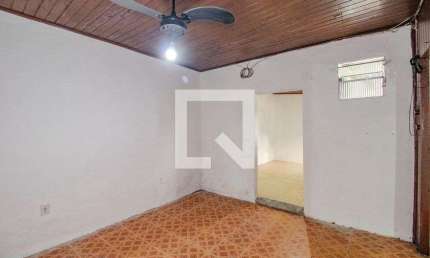 Casa para Aluguel - Sarandi, 2 Quartos,  130 m² - Porto Alegre