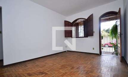 Casa para Aluguel - Boa Vista, 2 Quartos,  96 m² - Belo Horizonte