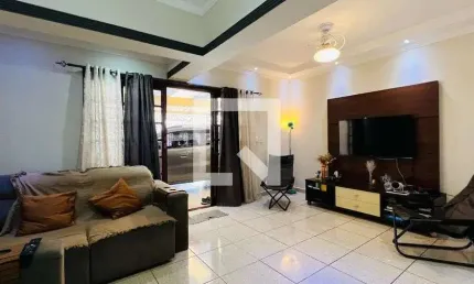 Casa para Aluguel - Jardim Cocaia, 3 Quartos,  126 m² - Guarulhos