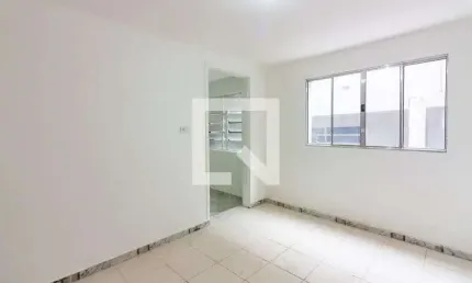 Casa para Aluguel - Jaguaribe, 1 Quarto,  70 m² - Osasco