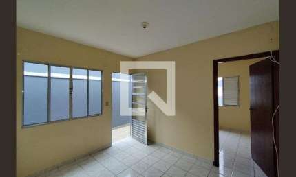 Casa para Aluguel - Vila Liviero, 1 Quarto,  70 m² - São Paulo