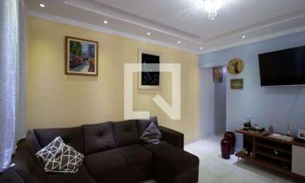 Casa para Aluguel - Vila Carmosina, 3 Quartos,  250 m² - São Paulo