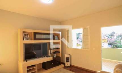 Casa para Aluguel - Cachoeirinha, 2 Quartos,  170 m² - Belo Horizonte