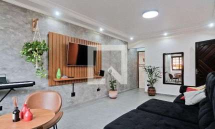 Casa para Aluguel - Jaraguá, 3 Quartos,  250 m² - São Paulo