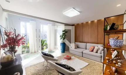 Casa para Aluguel - Santa Efigênia, 6 Quartos,  550 m² - Belo Horizonte