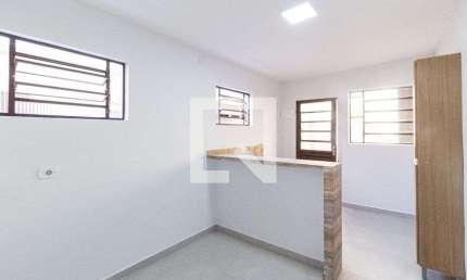 Casa para Aluguel - Jardim das Flores, 1 Quarto,  25 m² - Osasco