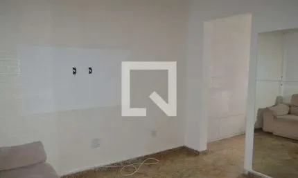 Casa para Aluguel - Cambuci, 2 Quartos,  70 m² - São Paulo