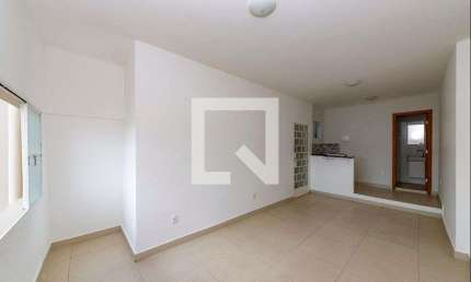 Kitnet / Stúdio para Aluguel - Carlos Prates, 1 Quarto,  24 m² - Belo Horizonte