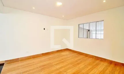 Casa para Aluguel - Parque Bandeirante, 3 Quartos,  130 m² - Santo André