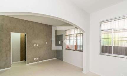 Casa para Aluguel - Olaria, 3 Quartos,  200 m² - Rio de Janeiro