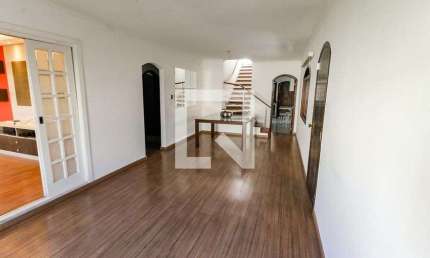 Casa para Aluguel - Portal do Morumbi, 4 Quartos,  220 m² - São Paulo