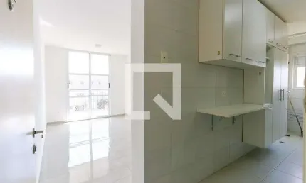 Apartamento para Aluguel - Jardim Éster Yolanda, 3 Quartos,  70 m² - São Paulo