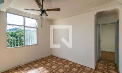 Cobertura para Aluguel - Olaria, 2 Quartos,  65 m² - Rio de Janeiro