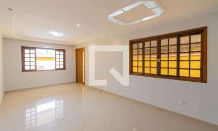 Casa para Aluguel - Jardim Cocaia, 3 Quartos,  197 m² - Guarulhos