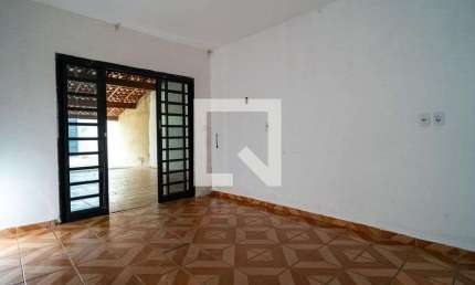 Casa para Aluguel - Parque das Laranjeiras, 2 Quartos,  135 m² - Sorocaba