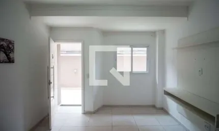 Casa / Sobrado em Condomínio para Aluguel - Itaquera, 2 Quartos,  80 m² - São Paulo