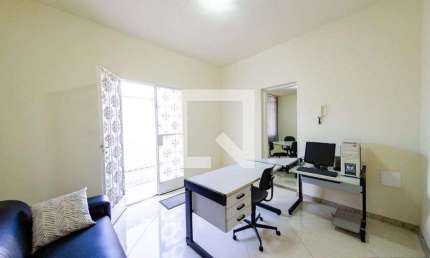 Casa para Aluguel - Carlos Prates, 3 Quartos,  300 m² - Belo Horizonte
