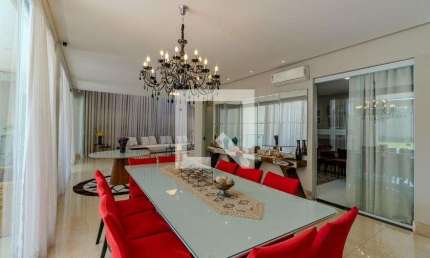 Casa para Aluguel - Morumbi, 5 Quartos,  700 m² - São Paulo