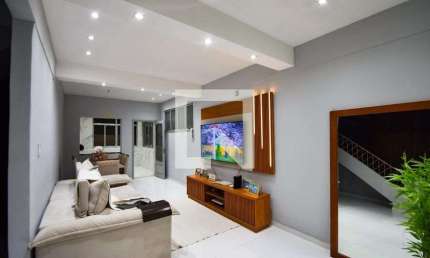 Casa para Aluguel - Piedade, 2 Quartos,  190 m² - Rio de Janeiro