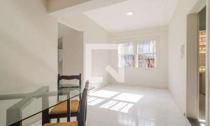Apartamento para Aluguel - Menino Deus, 2 Quartos,  60 m² - Porto Alegre