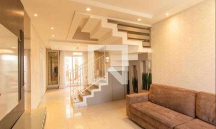 Casa para Aluguel - Uberaba, 4 Quartos,  200 m² - Curitiba