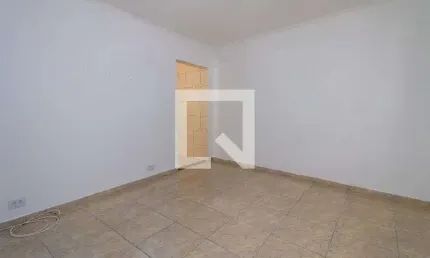 Casa para Aluguel - Jardim Paraguacu, 2 Quartos,  110 m² - São Paulo