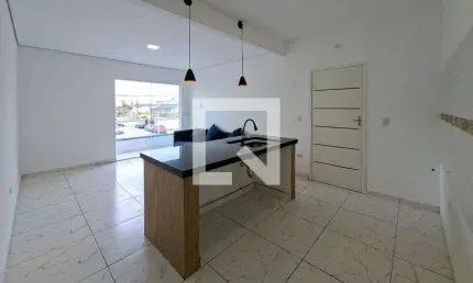 Casa para Aluguel - Nova Mirim, 2 Quartos,  100 m² - Praia Grande
