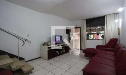Casa para Aluguel - Jardim Independência, 2 Quartos,  72 m² - São Paulo