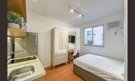 Kitnet / Stúdio para Aluguel - Botafogo, 1 Quarto,  25 m² - Rio de Janeiro