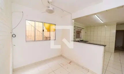 Casa para Aluguel - Jardim Santa Maria, 2 Quartos,  100 m² - São Paulo