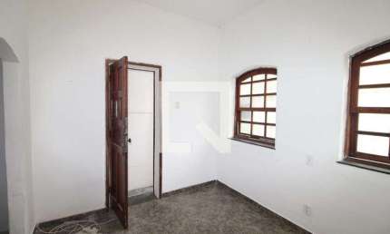 Casa para Aluguel - Piedade, 2 Quartos,  52 m² - Rio de Janeiro