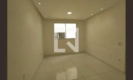 Apartamento para Aluguel - Jd. das Margaridas, 2 Quartos,  48 m² - Salvador