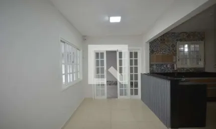 Casa para Aluguel - Campo Grande, 2 Quartos,  225 m² - Rio de Janeiro