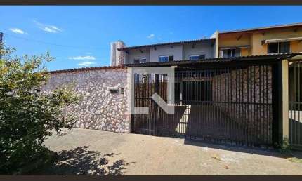 Casa para Aluguel - Setor Nova Suiça, 5 Quartos,  360 m² - Goiânia