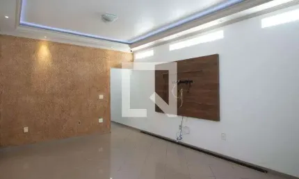 Casa para Aluguel - Vila Galvão, 3 Quartos,  298 m² - Guarulhos