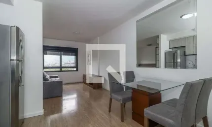 Apartamento para alugar na Avenida Ipiranga Sala, Jardim do Salso, Porto Alegre por R$ 2.600