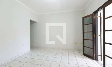 Casa para Aluguel - Parque Residencial D&apos;Abril, 2 Quartos,  80 m² - São Paulo