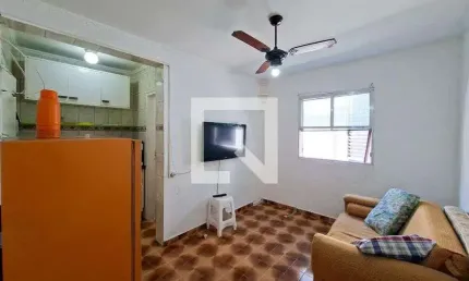 Kitnet / Stúdio para alugar na Rua Kikusaburo Tanaka, Cidade Ocian, Praia Grande por R$ 740