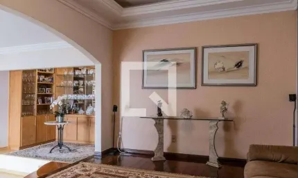 Casa para Aluguel - Belvedere, 2 Quartos,  400 m² - Belo Horizonte