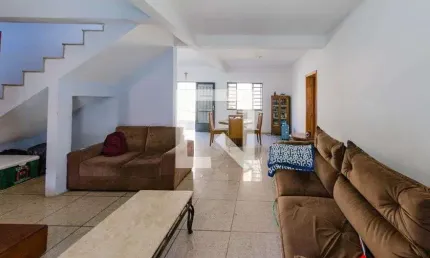 Casa para Aluguel - Nova Esperança, 1 Quarto,  150 m² - Belo Horizonte
