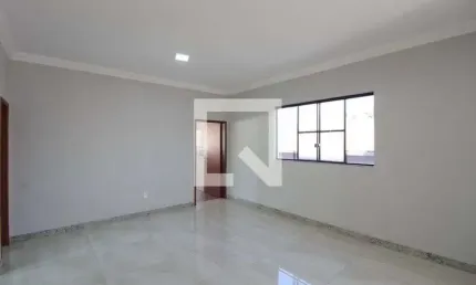 Casa para Aluguel - Santa Mônica, 3 Quartos,  200 m² - Belo Horizonte