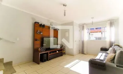 Casa para Aluguel - Itaquera, 2 Quartos,  105 m² - São Paulo